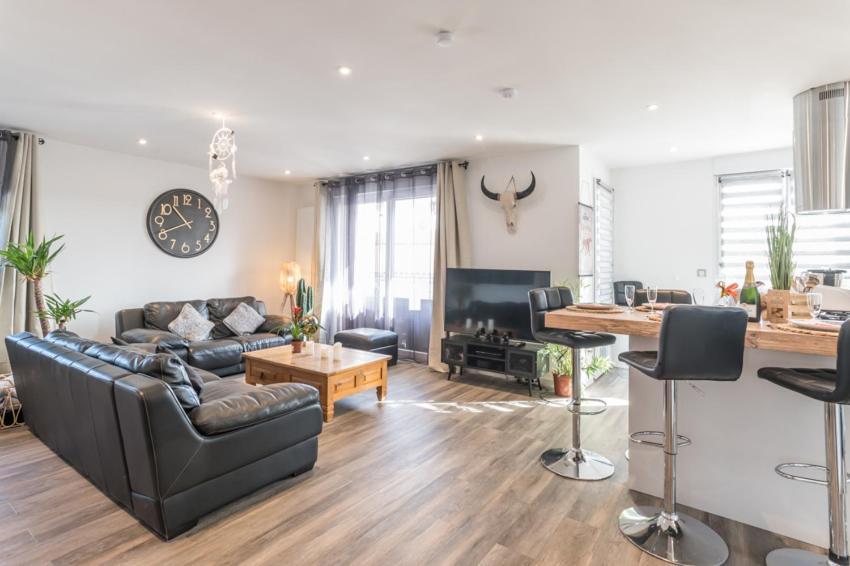 - Luxueux Casa Selva - Parking Gratuit - Spacieux - Balcon - Wifi Viriat Exterior photo